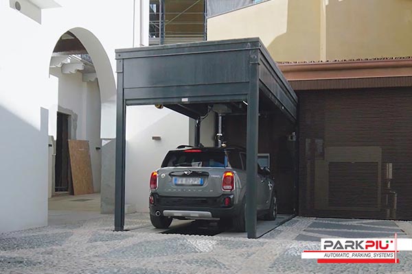Parcheggio automatizzato per condominio privato a Milano
